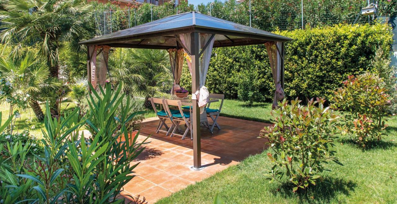 Casa "La Conchiglia" Bed & Breakfast Civitanova Marche Bagian luar foto