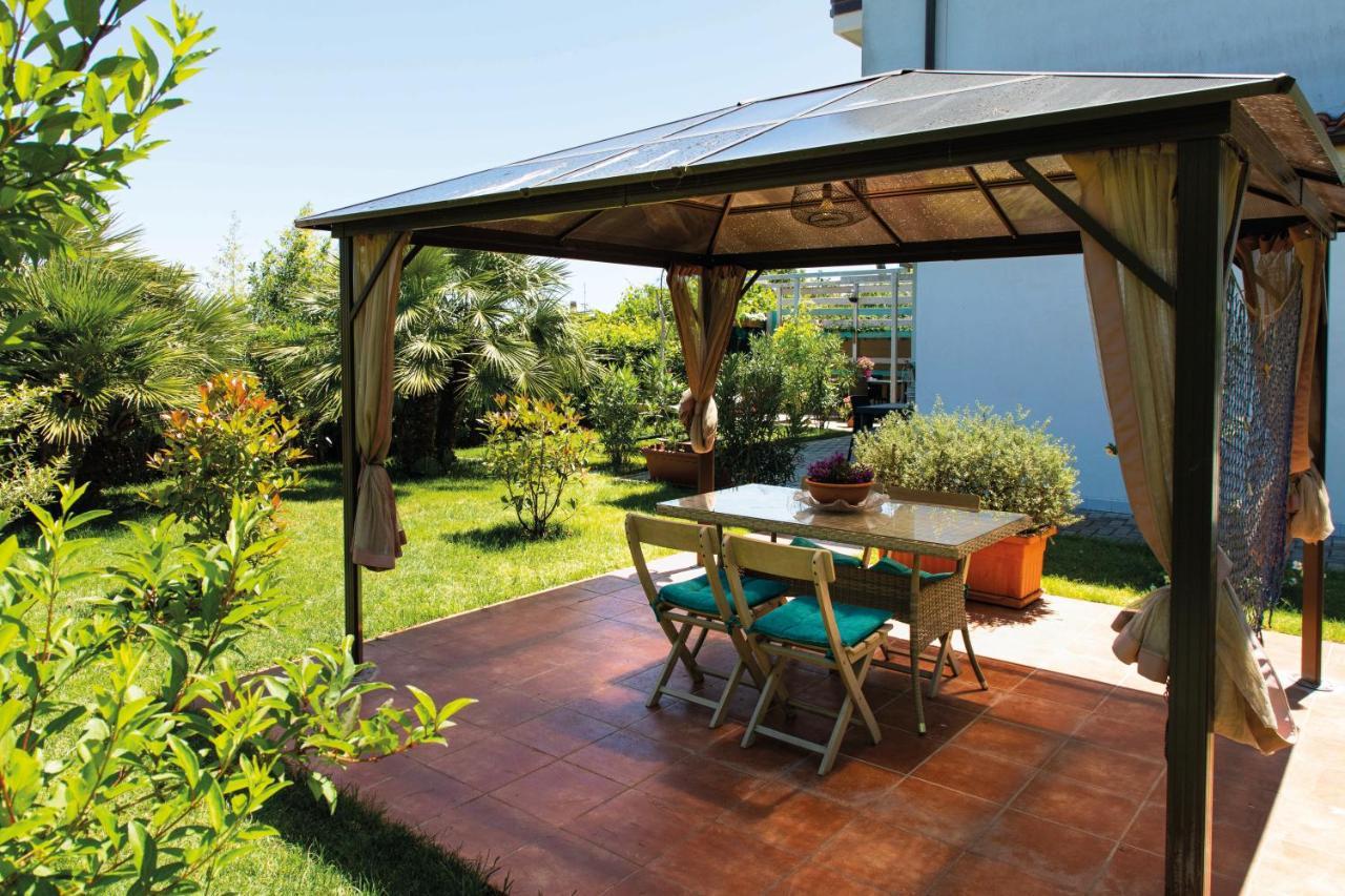 Casa "La Conchiglia" Bed & Breakfast Civitanova Marche Bagian luar foto
