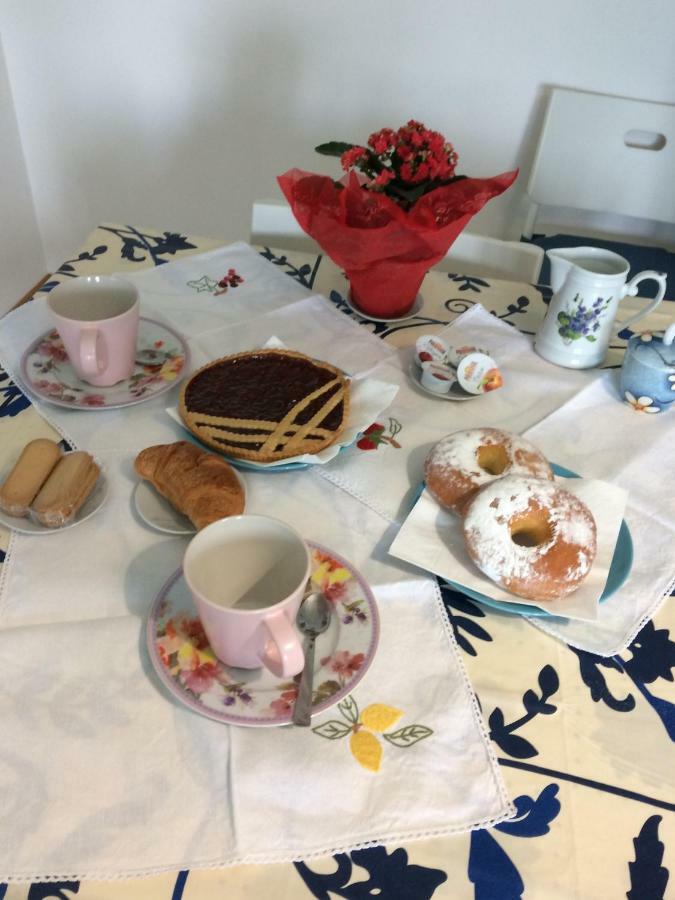 Casa "La Conchiglia" Bed & Breakfast Civitanova Marche Bagian luar foto